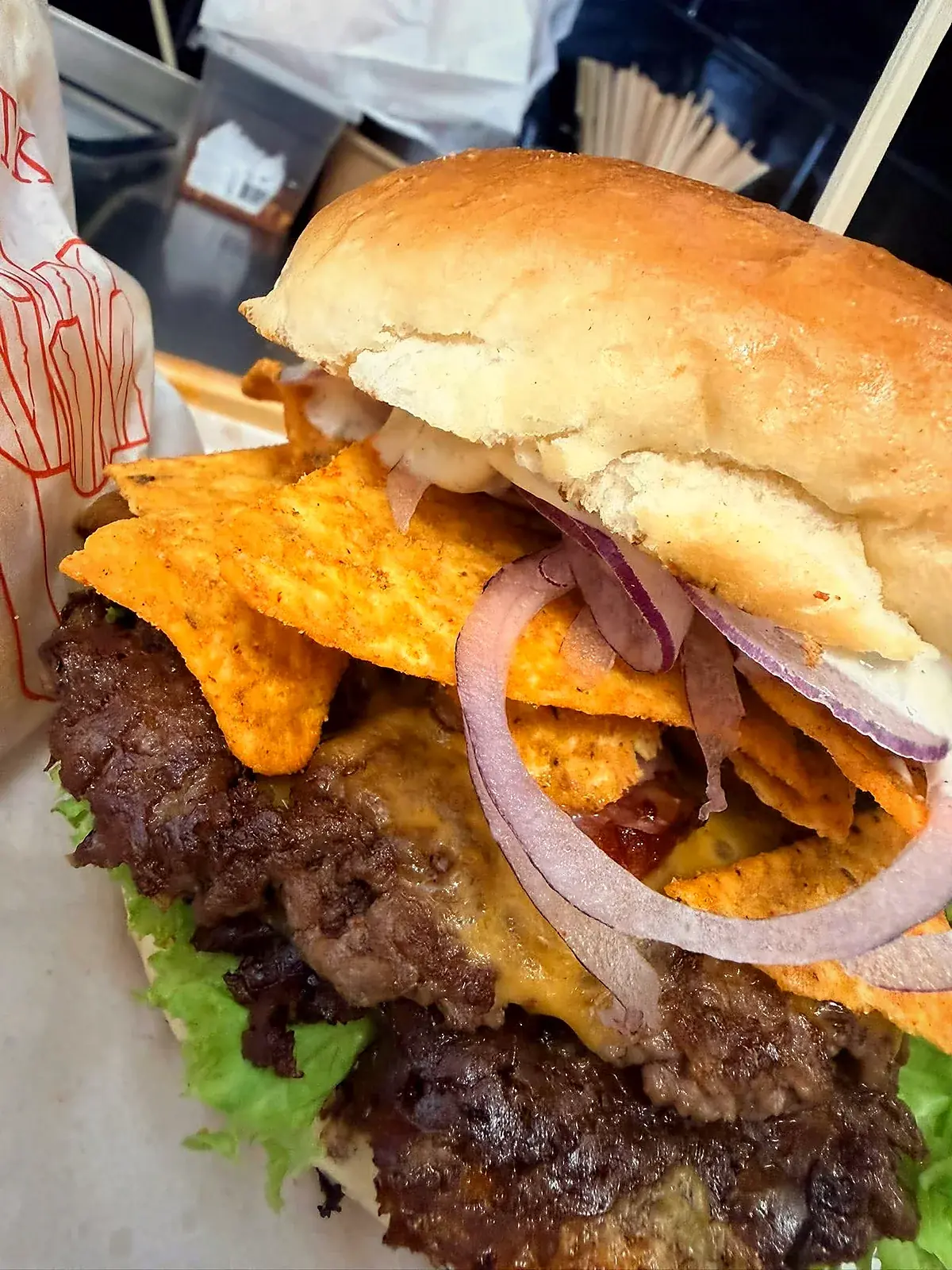 Burger Nachos z chrupiącymi nachosami — StreetBurger.pl Bytom
